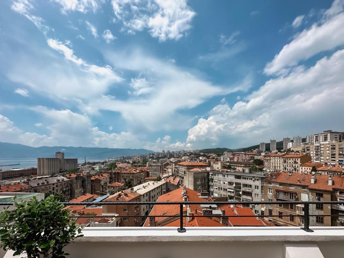 105M2 Penthouse Sea View Rijeka With Free Garage Parking Apartment ภายนอก รูปภาพ