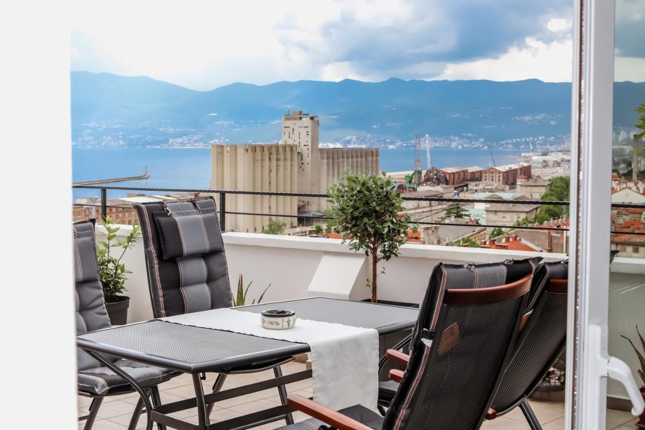 105M2 Penthouse Sea View Rijeka With Free Garage Parking Apartment ภายนอก รูปภาพ